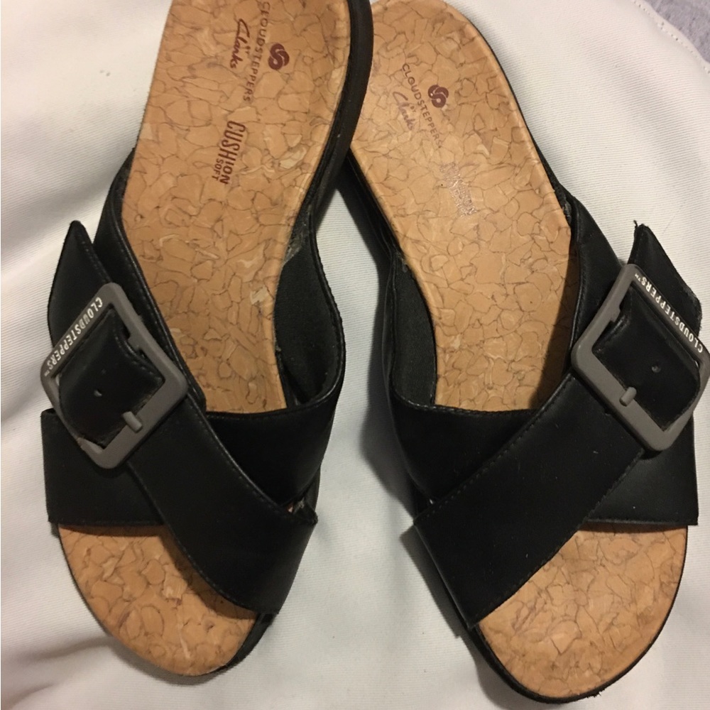 Black Clark’s cloud steppers size 6.5